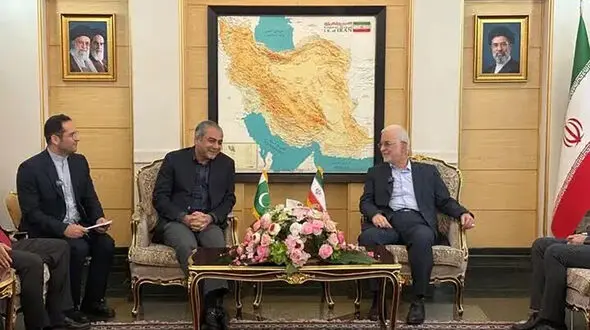 مومنی: تجارت ایران و پاکستان را به ۱۰ میلیارد دلار می‌رسانیم؛ مرز جدید در راه است