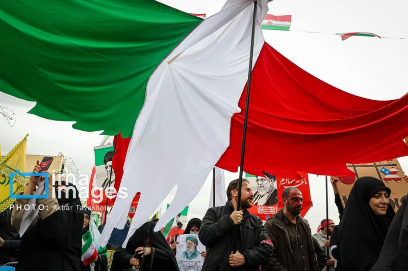 حضور مردم ایران در راهپیماتیی 22 بهمن 1404