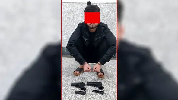 این مرد همه را مسلح می کرد / جولان در آبادان  + عکس