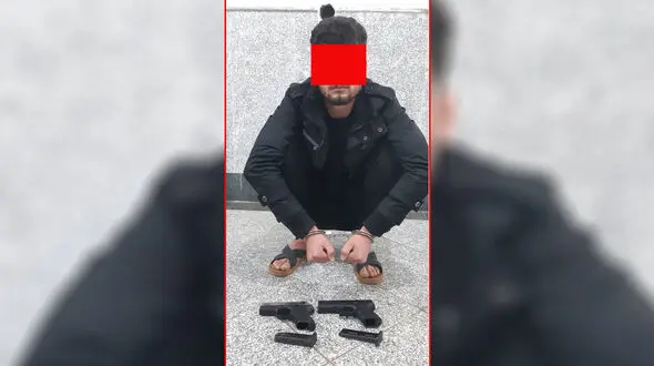 این مرد همه را مسلح می کرد / جولان در آبادان  + عکس