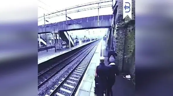 فیلم لحظه خودکشی یک مرد 