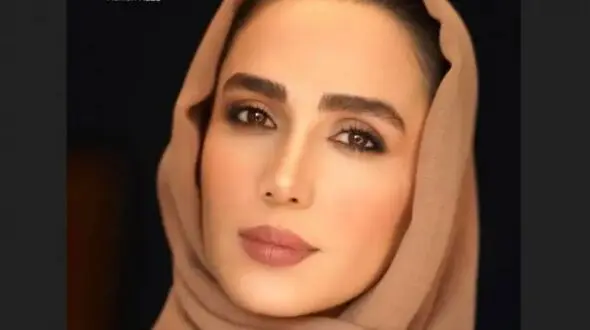 نگاهی به چیدمان منزل شاهانه و مجلل سوگل طهماسبی خانم بازیگر سریال گاندو/ از پرده‌ها و لوسترهای اعیانی تا فرش لاجوردی و تابلوهای هنری