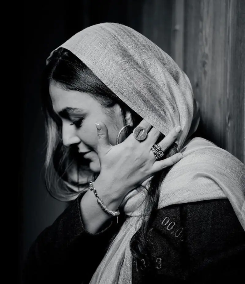 تصاویر | ۱۰ ژست دیدنی به سبک هدی زین‌العابدین