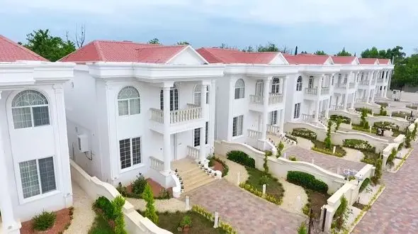 سرانجام فروش زمین های ایران به اتباع خارجی / کلاه خریداران را بر می دارند