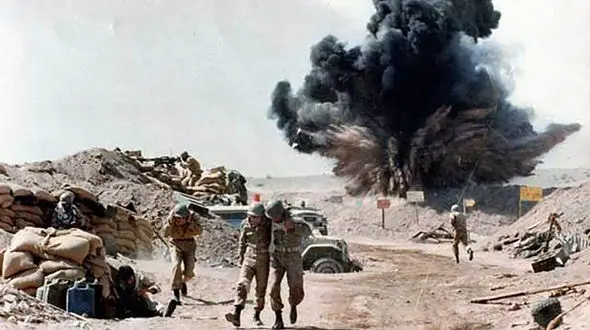 همکاری خانواده پهلوی با صدام در جنگ ایران و عراق