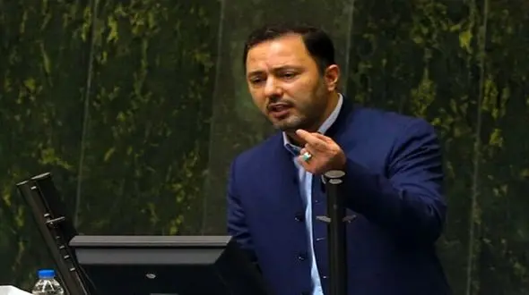 نماینده کرج خطاب به رئیسی: فقر ستون فقرات مردم را شکسته، چرا متوجه این شکستن نمی شوید؟