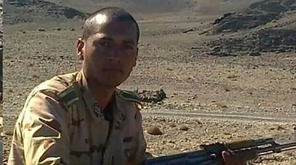 جانباز 70 درصدی که متولد دهه هفتاد است! / تعجب مردم از جانبازی 22 ساله + عکس