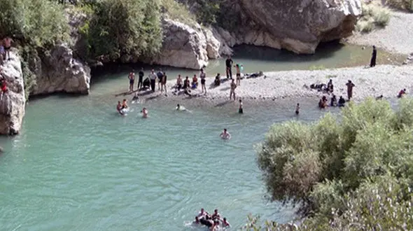 غرق شدن در تفریحِ تابستانی + عکس