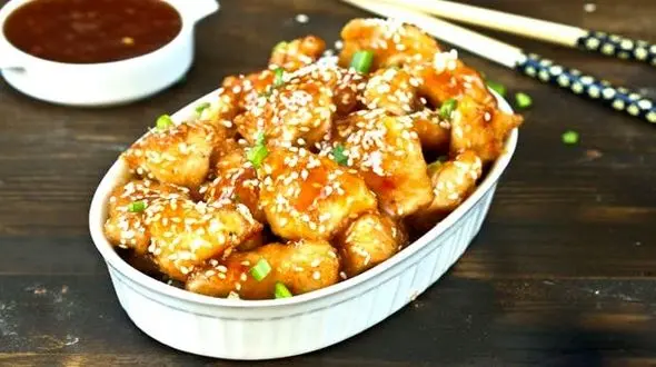 مرغ عسلی کنجدی با سس مخصوص