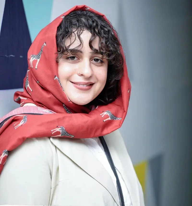 نیوشا ضیغمی و فاطیما بهار مست
