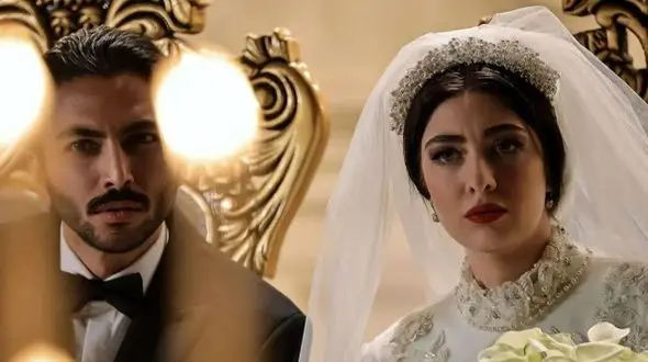 استایل جدید الیکا ناصری بازیگر سریال گردن‌زنی داخل آسانسور غوغا به‌پا کرد