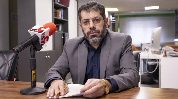 سود چندین هزار میلیارد تومانی فروش فیلترشکن‌ها در اختیار چه کسانی قرار گرفته?/اتاق فکرهای کشور دچار فرسایش فکری شده اند 