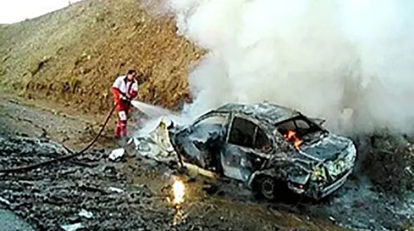 تصادف مرگبار پژو با 2 موتورسیکلت / در همدان رخ داد