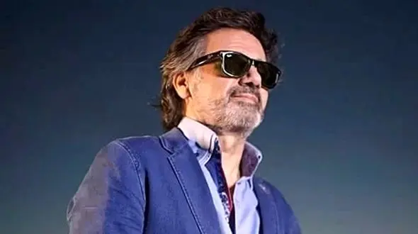 دانلود آواز باشکوه و عاشقانه  معین ! / آهنگ تموم دوره ی عمرم گذشت در خواب و مستی ! + متن