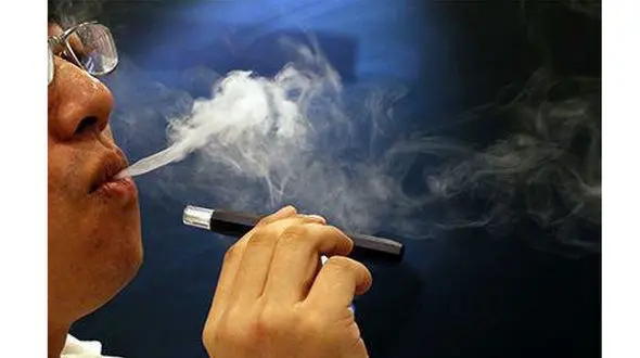 تاثیر یک نخ سیگار الکترونیکی بر بد حال شدن قلب 