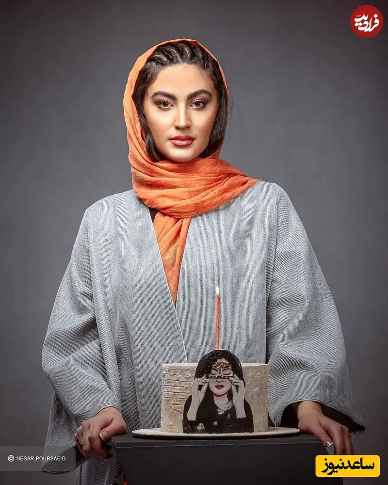عکس سفر در زمان / مریم مومن در جشن تولد 24 سالگی اش با کیکی شبیه چهره خودش