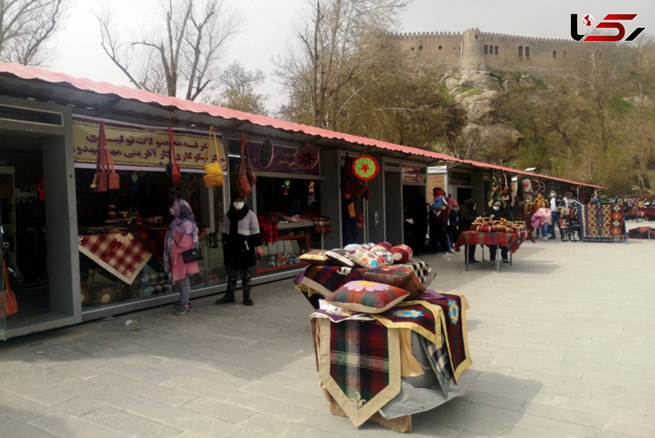حضور 30 صنعتگر در بازارچه نوروزی قلعه "فلک الافلاک"