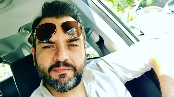 چهره جدید شهرام قائدی با موهای بلند و بافت