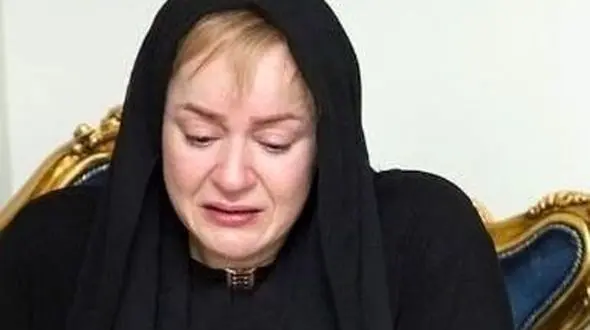 وداع تلخ نعیمه نظام‌دوست با زویا امامی: باورم نمی‌شد چقدر واقعی مادر بودند, حالا فکر این‌که استاد کاظم هژیرآزاد باید دوباره با داغی این‌قدر بزرگ تنها بشه… آدم رو می‌شکنه