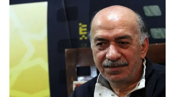 رادیو جمعه من را یاد منوچهر نوذری می اندازد