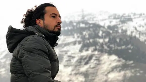 مهرداد صدیقیان و سگ نژاد دارش