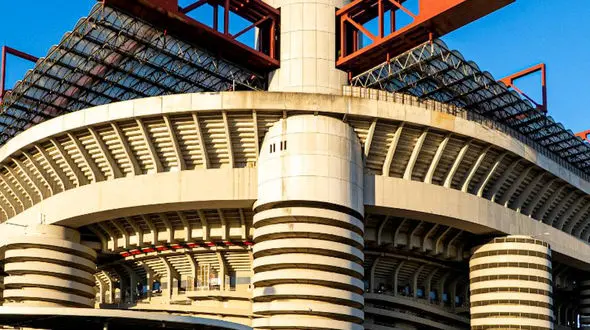 ورزشگاه عجیب میلانی ها تا حواشی طرفداران الاهلی