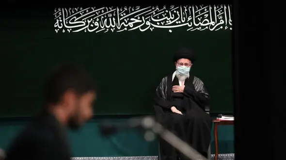  رهبر انقلاب : محیط دانشگاه را به رنگ خدا منور کنید