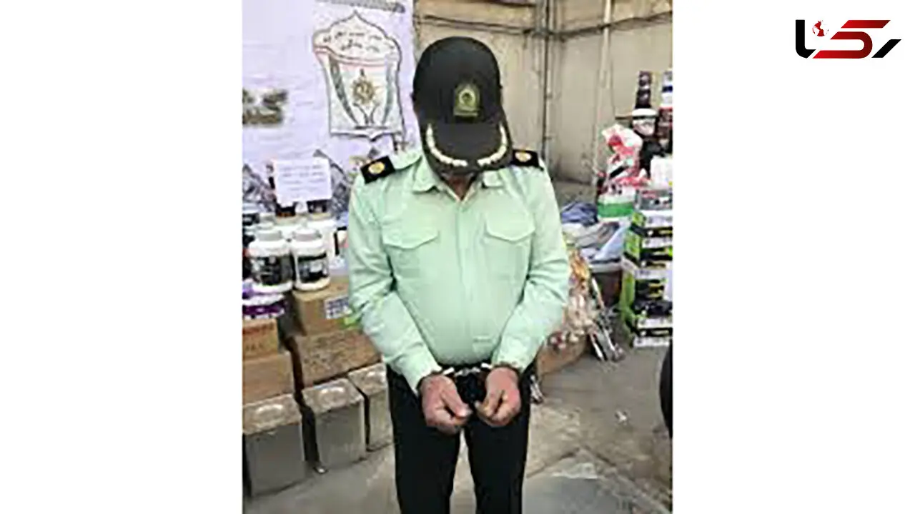 این مرد با لباس پلیس هم رشوه و هم باج می گرفت + عکس