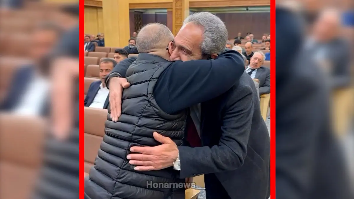 فیلم لحظه بوسیدن مازیار لرستانی توسط خشایار راد