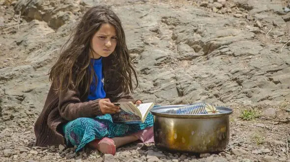 نفس در تورین به روی پرده رفت