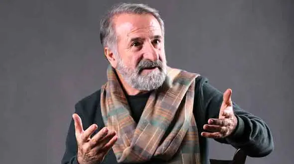 تمسخر مهران رجبی توسط مجری ممنوع الکار صدا و سیما ! / مجتبی پوربخش غوغا کرد !