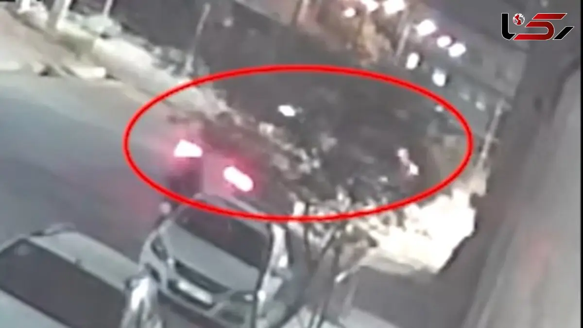 فیلم لحظه سرقت 10 میلیارد طلایی از خانه ای در شهرری / دزدان صاحبخانه را با چاقو زدند ....