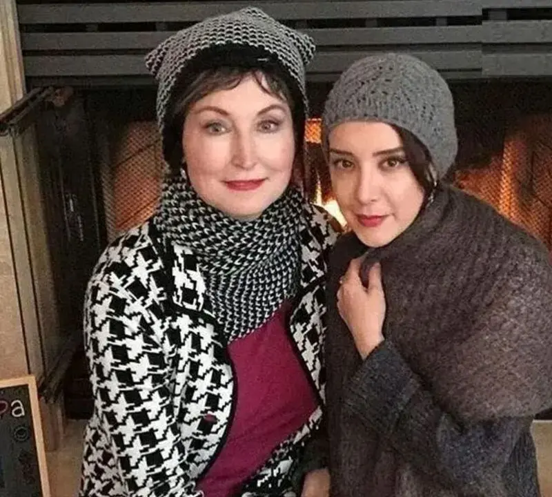 سحر جعفری جوزانی و مادر خارجی اش
