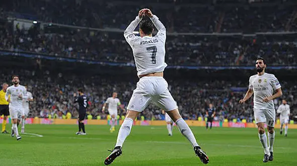 شادی ستاره NBA مقابل دیدگان مسی به سبک رونالدو! + فیلم