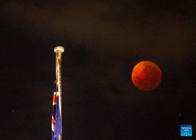 Lunar eclipse6
