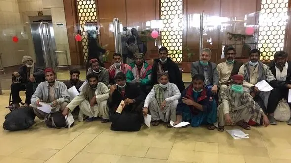 ملوانان ایرانی از زندان پاکستان آزاد شدند / آنها 17 نفر هستند + عکس
