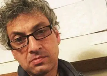 ارژنگ امیرفضلی تغییر چهره داد ؛ آقای بازیگر با آرایش زنانه قابل شناسایی نیست