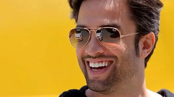 جدیدترین عکس بنیامین بهادری با موهای رنگ کرده ! + عکس همسر دوم و بچه های نمکینش !