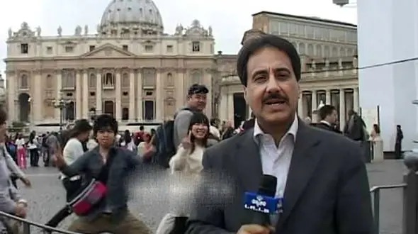  عکس زن خیلی محجبه حمید معصومی نژاد در رم / زیبا و متفاوت +  بیوگرافی و خصوصی ها !