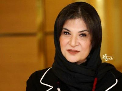 عکس زیباترین بوسه زن و شوهری سینمای ایران بر جان همای پایتخت / تو با منی، هرجا برم، مهرِ تو بند جونمه !