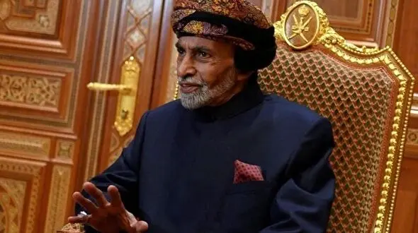 سلطان قابوس پادشاه عمان درگذشت / ارتش و تانک ها در خیابان+ فیلم