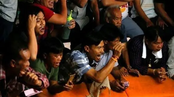 جنگ  خونین خروس ها این مردان را پولدار می کند  