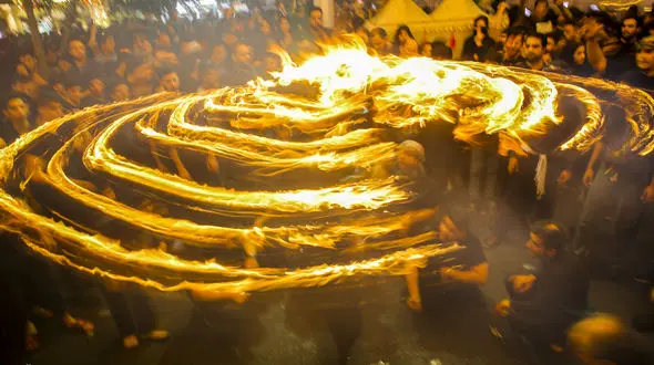 آئین سنتی مشعل‌گردانی در تهران  + تصاویر