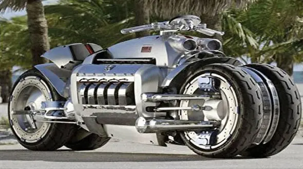 ببینید / این مرد متخصص تقلید صدای انواع موتورسیکلت است! +فیلم