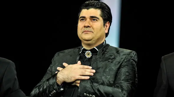 خواننده موسیقی سنتی محبوب در سریال جنایی می خواند