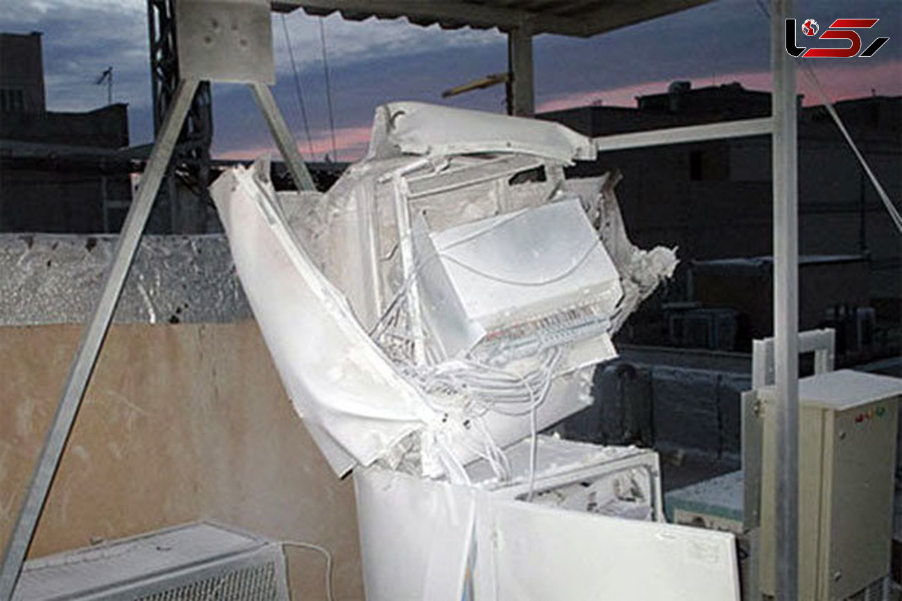 انفجار دکل ایرانسل در شهریار به پشت بام یک منزل آسیب زد