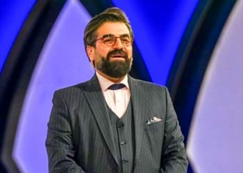 قاب دونفره و عاشقانه رسالت بوذری، مجری برنامه محفل با همسر شاعر و جوانش/ چقد بهم میان + عکس
