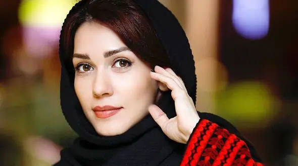 عکس خانم بازیگر روی عرشه کشتی / شهرزاد کمال زاده کیست؟! 
