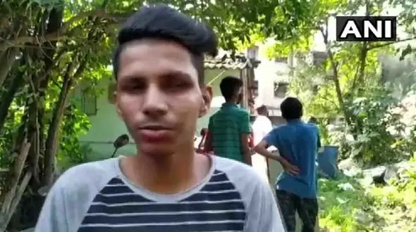 این پسر در یک لحظه جان ۷۵ نفر را نجات داد ! + عکس