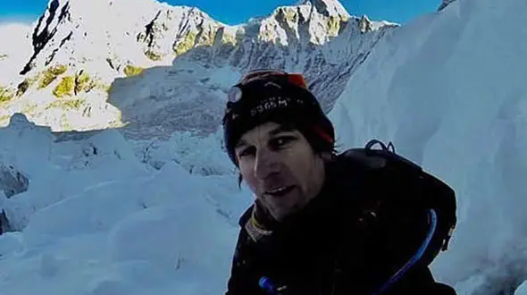  پنهان شدن در اورست برای پرداخت نکردن جریمه! +عکس 